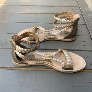 b.o.c Concept Sandals - Size 7 -  Braided Sandals Candee Gold